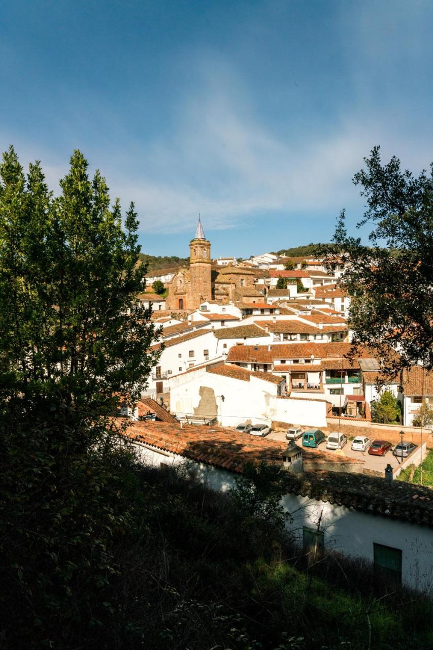 El Risco del Lomero Valdelarco Exterior foto